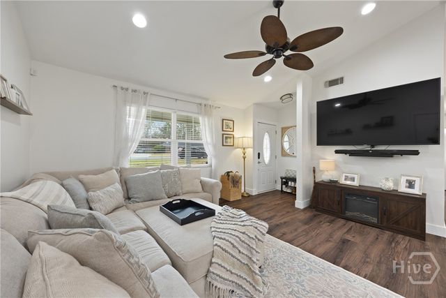 1318 Whitfield Park Drive, Savannah, GA 31406