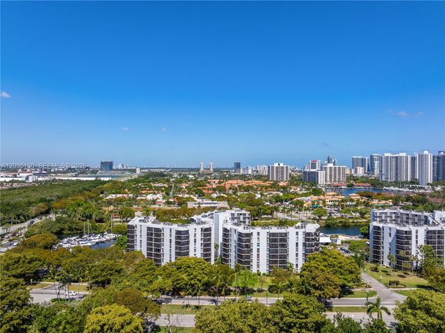 3401 N Country Club Drive 105, Aventura, FL 33180