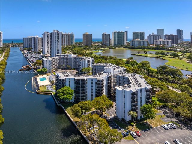 3401 N Country Club Drive 105, Aventura, FL 33180