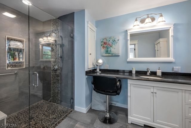 39 Red Mine Rd, Wanaque Boro, NJ 07465