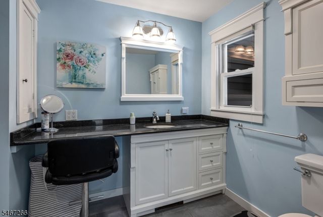 39 Red Mine Rd, Wanaque Boro, NJ 07465