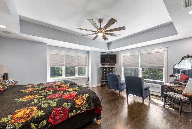 39 Red Mine Rd, Wanaque Boro, NJ 07465