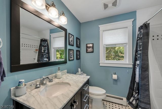 39 Red Mine Rd, Wanaque Boro, NJ 07465