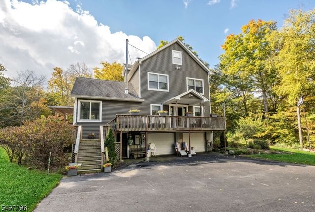 39 Red Mine Rd, Wanaque Boro, NJ 07465