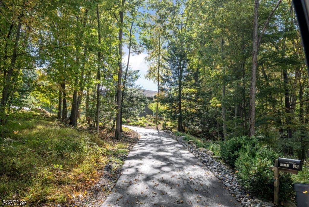 39 Red Mine Rd, Wanaque Boro, NJ 07465 — photo 2