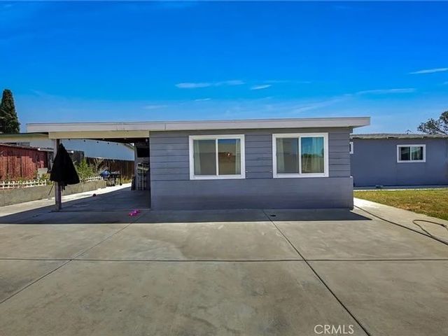 910 Saint George Court, Spring Valley, CA 91977