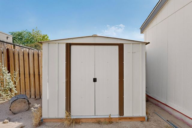 1617 Debra Place NE, Rio Rancho, NM 87144