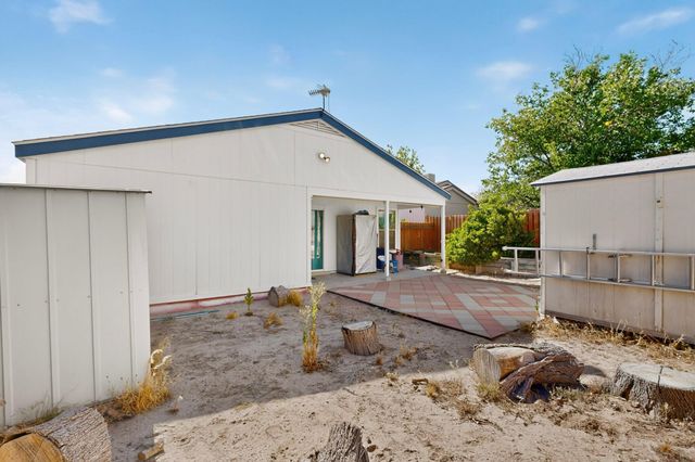 1617 Debra Place NE, Rio Rancho, NM 87144