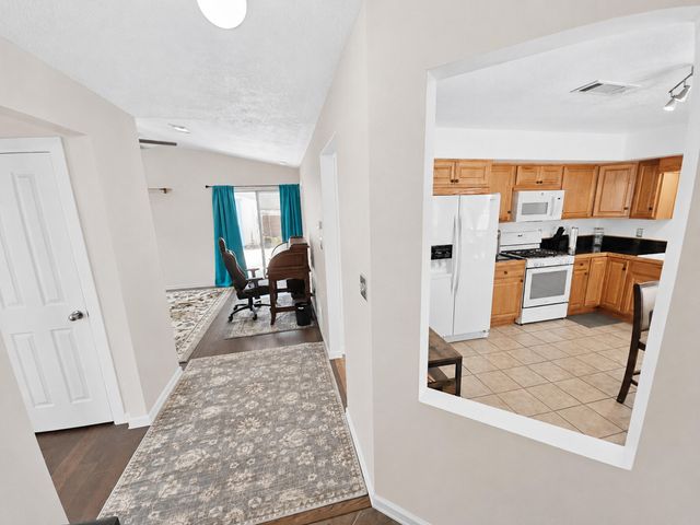 1617 Debra Place NE, Rio Rancho, NM 87144