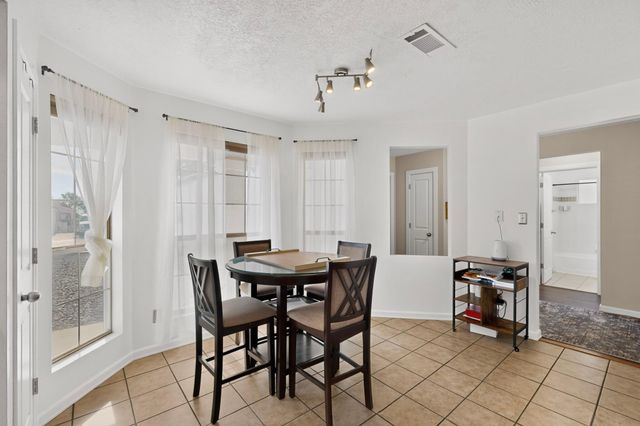 1617 Debra Place NE, Rio Rancho, NM 87144