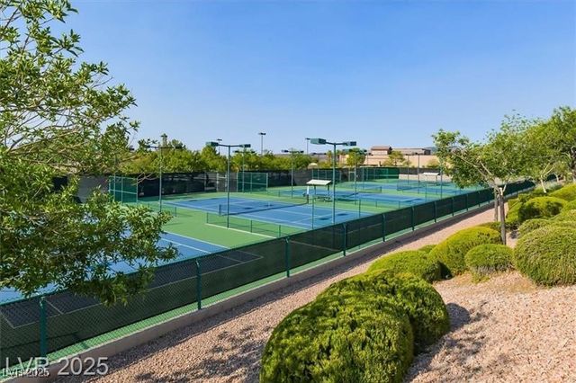 2106 Dipinto Avenue, Henderson, NV 89052