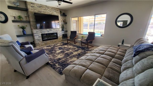 2106 Dipinto Avenue, Henderson, NV 89052