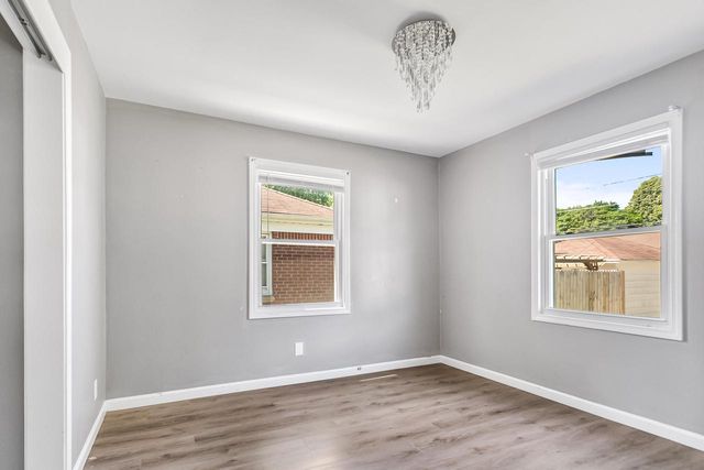 5033 N 24th STREET, Milwaukee, WI 53209