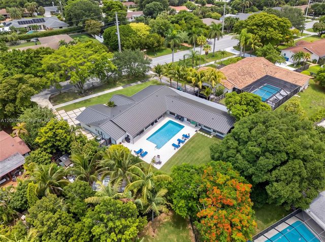 17701 SW 87th Ave, Palmetto Bay, FL 33157