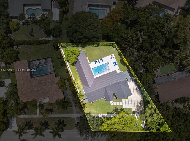 17701 SW 87th Ave, Palmetto Bay, FL 33157