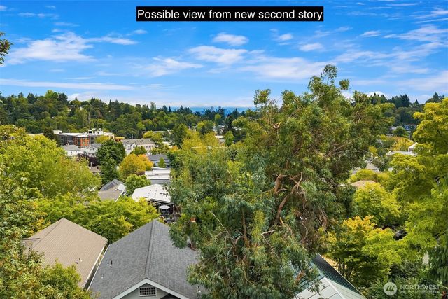 440 26th Avenue E, Seattle, WA 98112