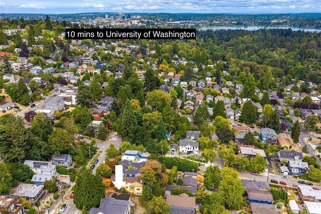 440 26th Avenue E, Seattle, WA 98112