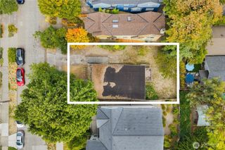 440 26th Avenue E, Seattle, WA 98112