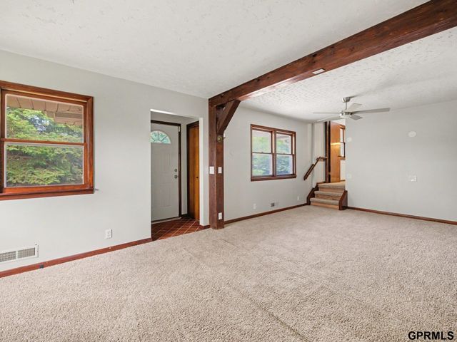 4511 N 64th Street, Omaha, NE 68104