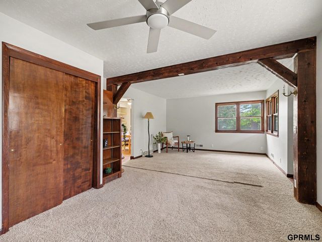 4511 N 64th Street, Omaha, NE 68104