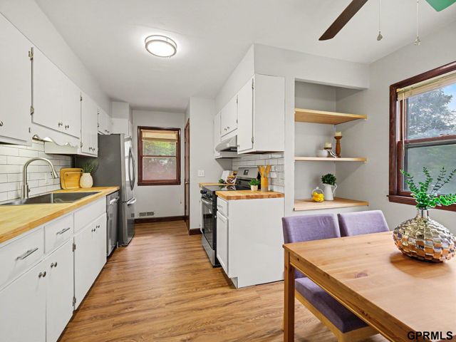 4511 N 64th Street, Omaha, NE 68104