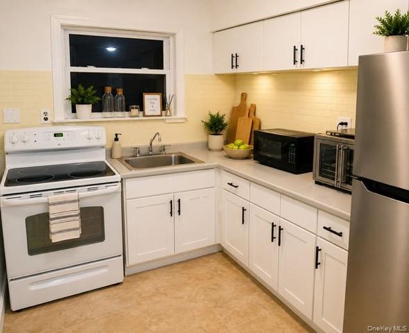 3303 Barnes Avenue, Bronx, NY 10467