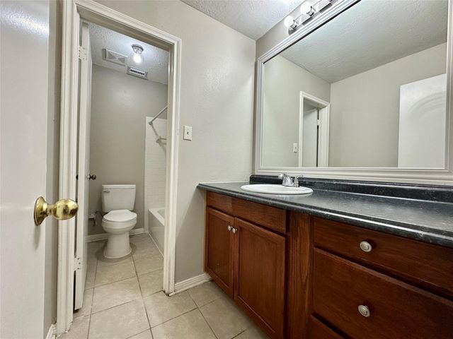 8514 Fawn Terrace Drive, Houston, TX 77071