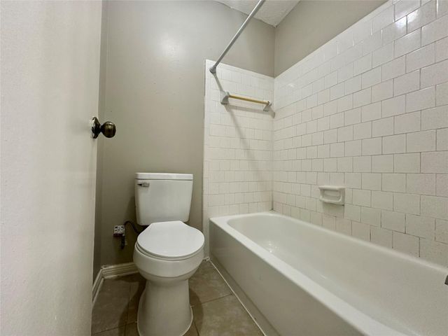8514 Fawn Terrace Drive, Houston, TX 77071