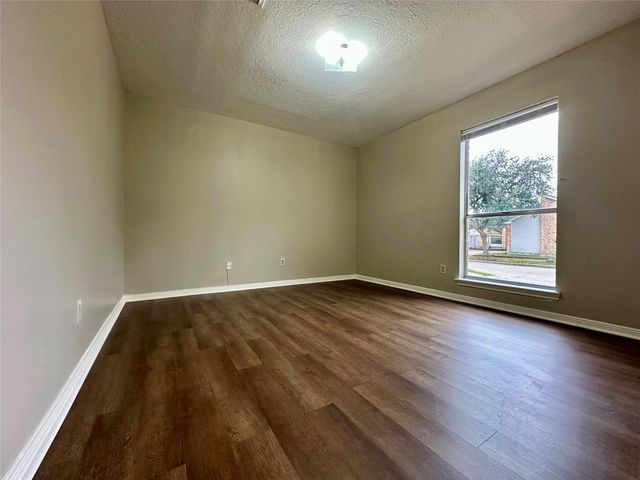 8514 Fawn Terrace Drive, Houston, TX 77071
