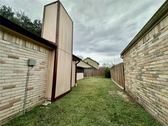 8514 Fawn Terrace Drive, Houston, TX 77071