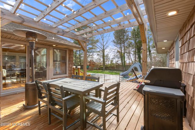 149 Dugan Lane, Toms River, NJ 08753