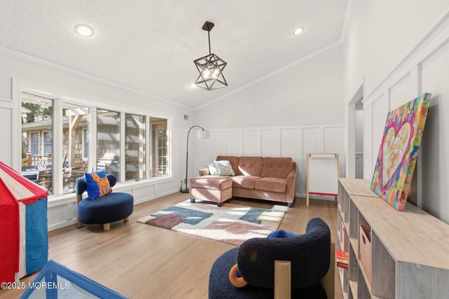 149 Dugan Lane, Toms River, NJ 08753