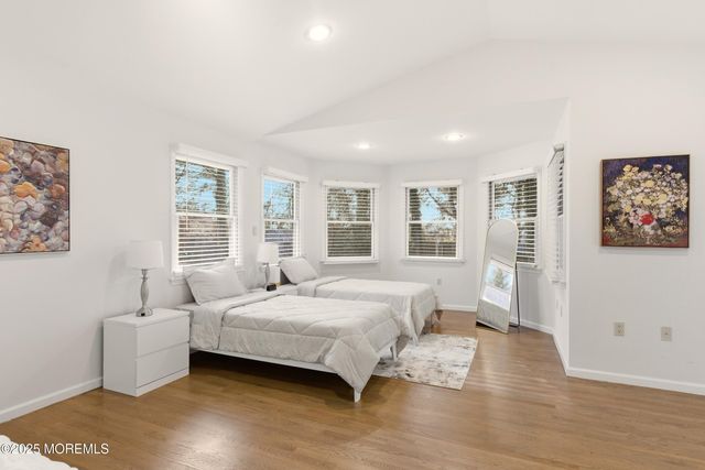 149 Dugan Lane, Toms River, NJ 08753