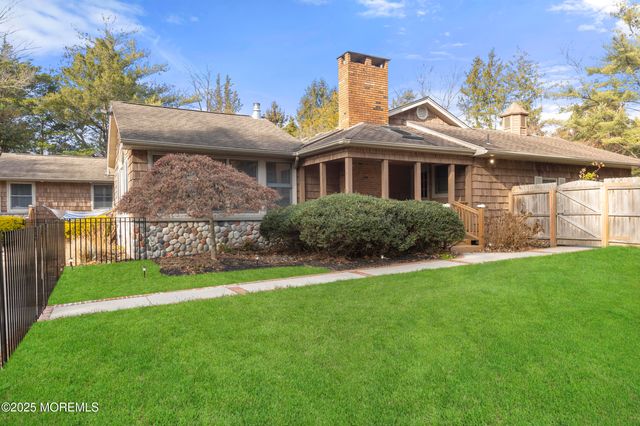 149 Dugan Lane, Toms River, NJ 08753