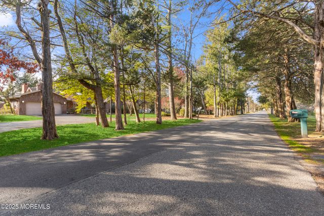 149 Dugan Lane, Toms River, NJ 08753