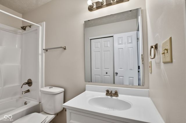 3338 Montgomery Drive, Indianapolis, IN 46227