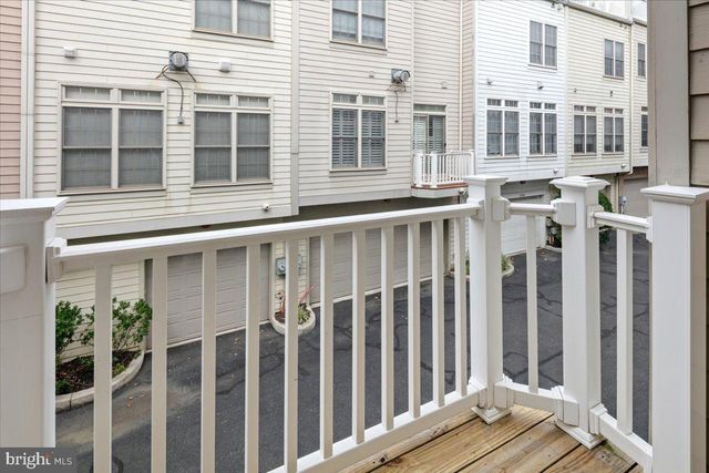 455 N GEORGE MASON DR, Arlington, VA 22203