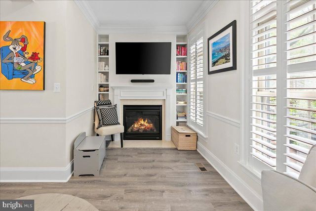 455 N GEORGE MASON DR, Arlington, VA 22203