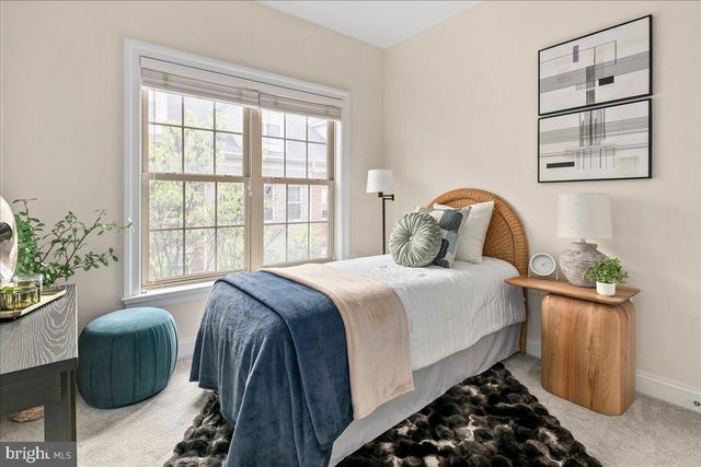 455 N GEORGE MASON DR, Arlington, VA 22203