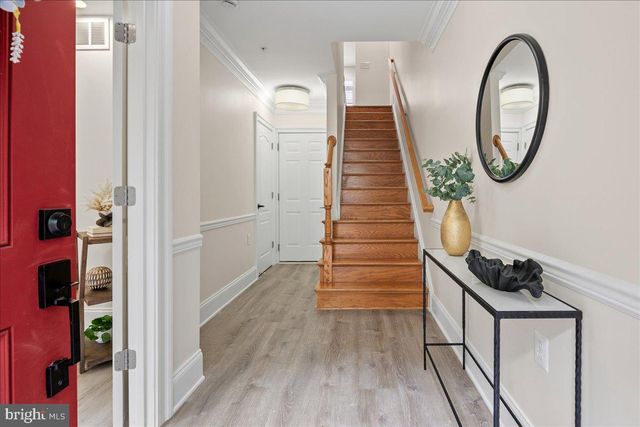 455 N GEORGE MASON DR, Arlington, VA 22203