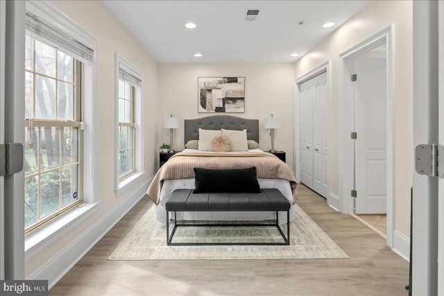 455 N GEORGE MASON DR, Arlington, VA 22203