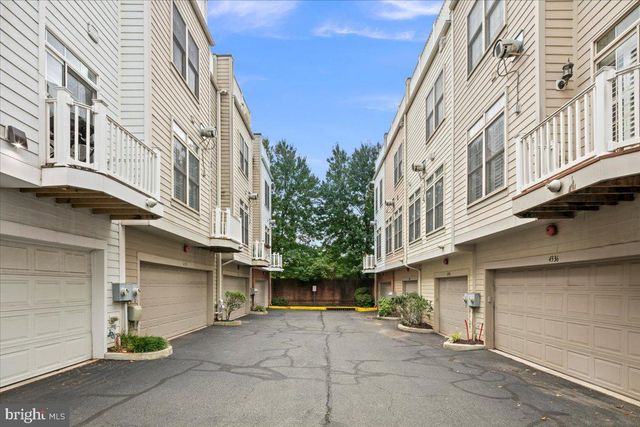 455 N GEORGE MASON DR, Arlington, VA 22203