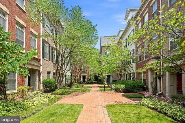 455 N GEORGE MASON DR, Arlington, VA 22203
