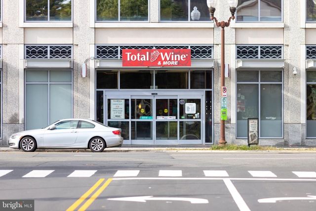 455 N GEORGE MASON DR, Arlington, VA 22203