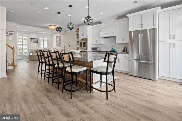 455 N GEORGE MASON DR, Arlington, VA 22203