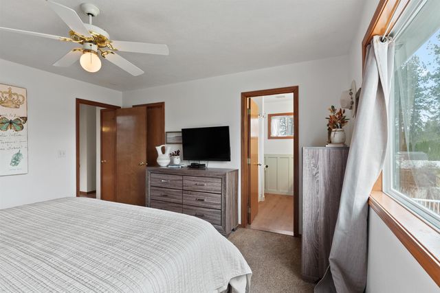 4712 E Winfield Ct, Mead, WA 99021