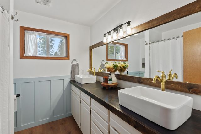 4712 E Winfield Ct, Mead, WA 99021