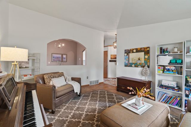 4712 E Winfield Ct, Mead, WA 99021