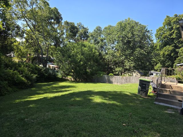 7009 Bonnafair Dr, Hermitage, TN 37076