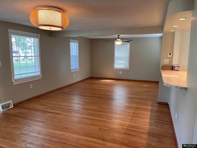 313 W Elm Street, Cedar Bluffs, NE 68015